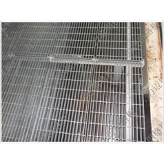 專業(yè)鋼格板廠定制齒形鋼格板 鋼格板用途 鋼格板質量標準